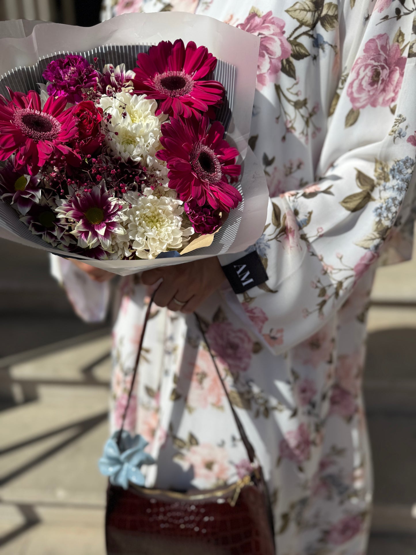 Lamia - Floral abaya (Off White)
