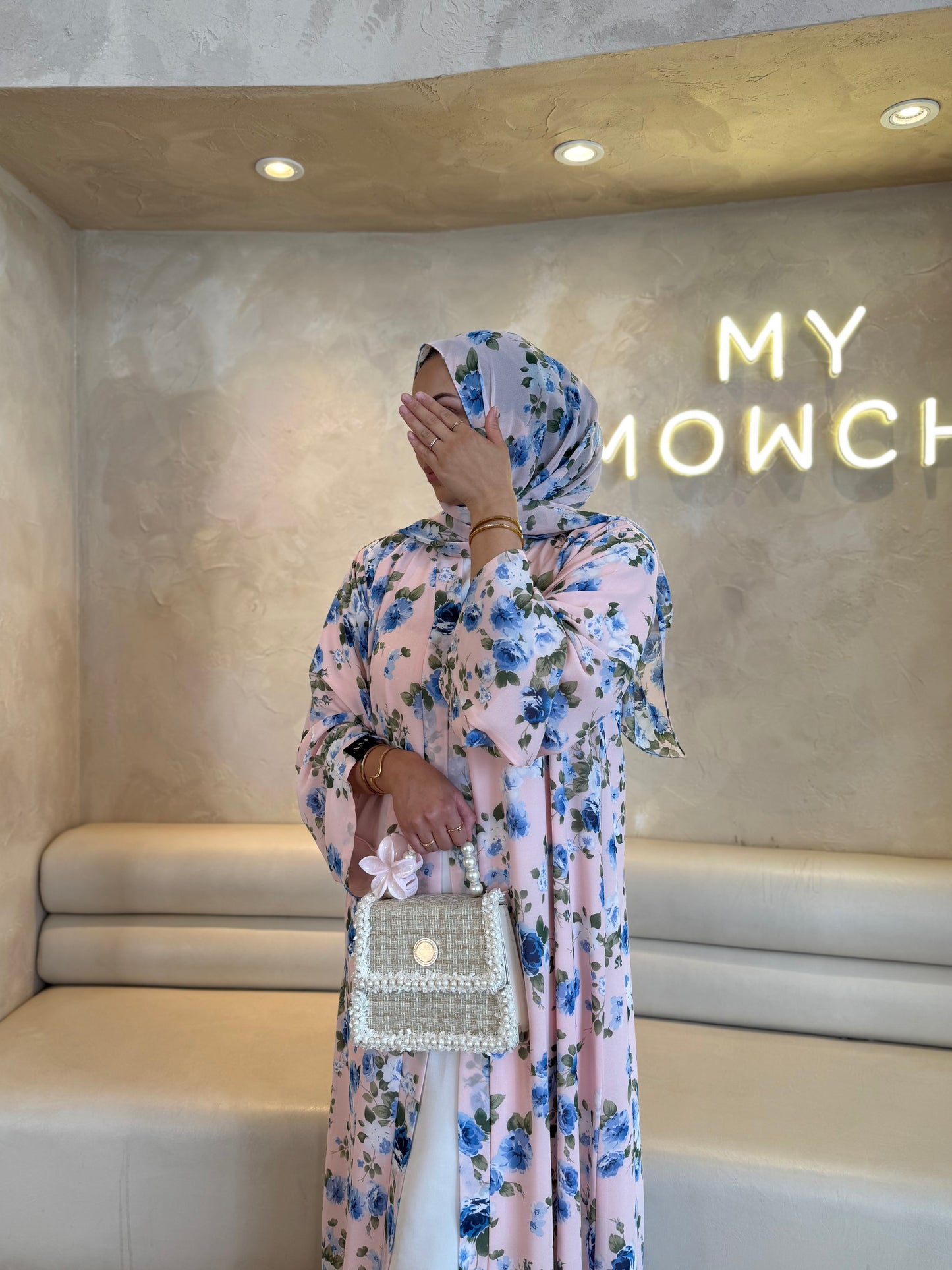 Lamia - Floral abaya (Pink)