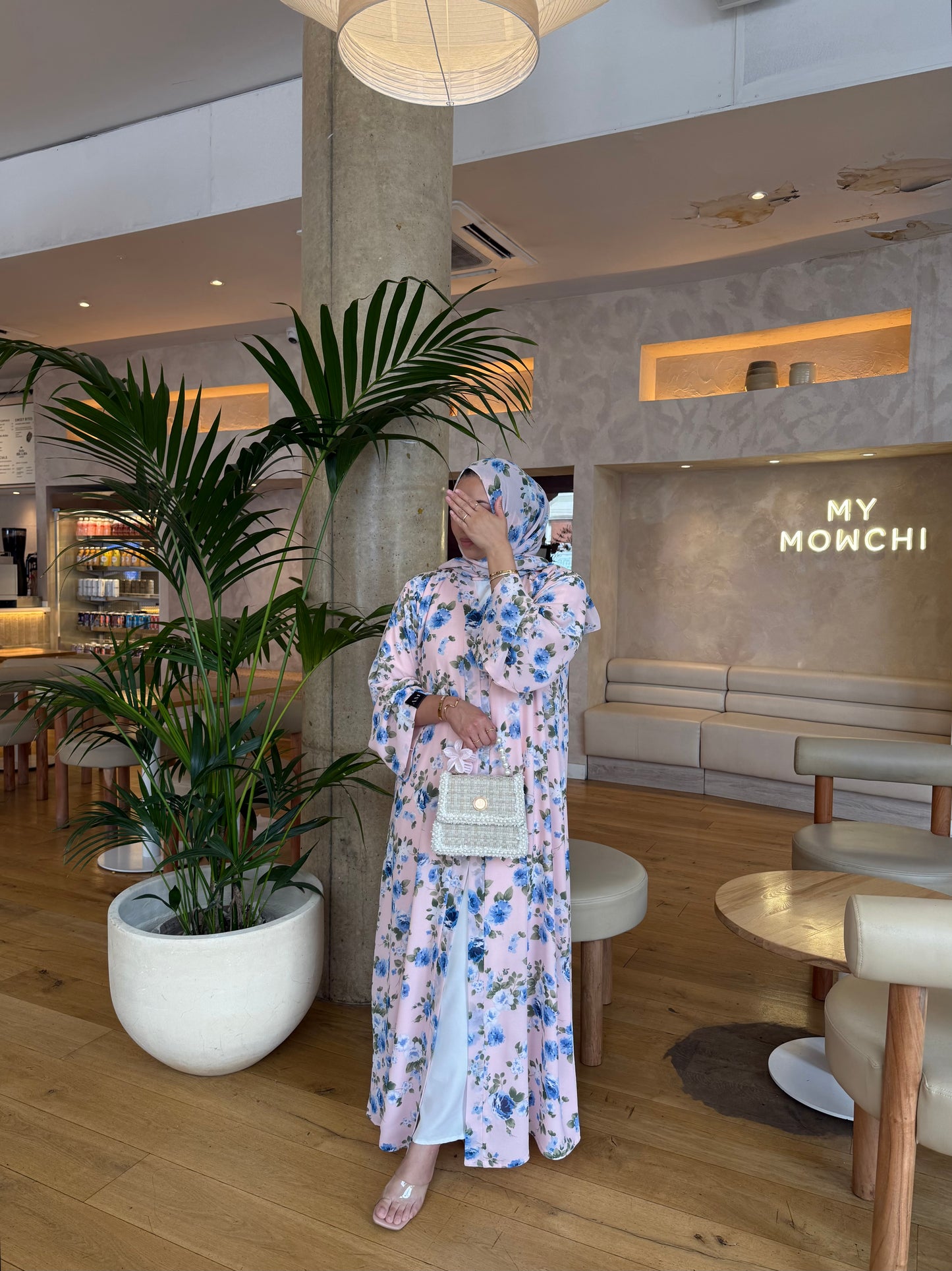 Lamia - Floral abaya (Pink)