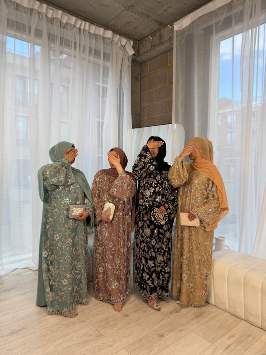 Lamisa - Embellished Oversized Closed Abaya