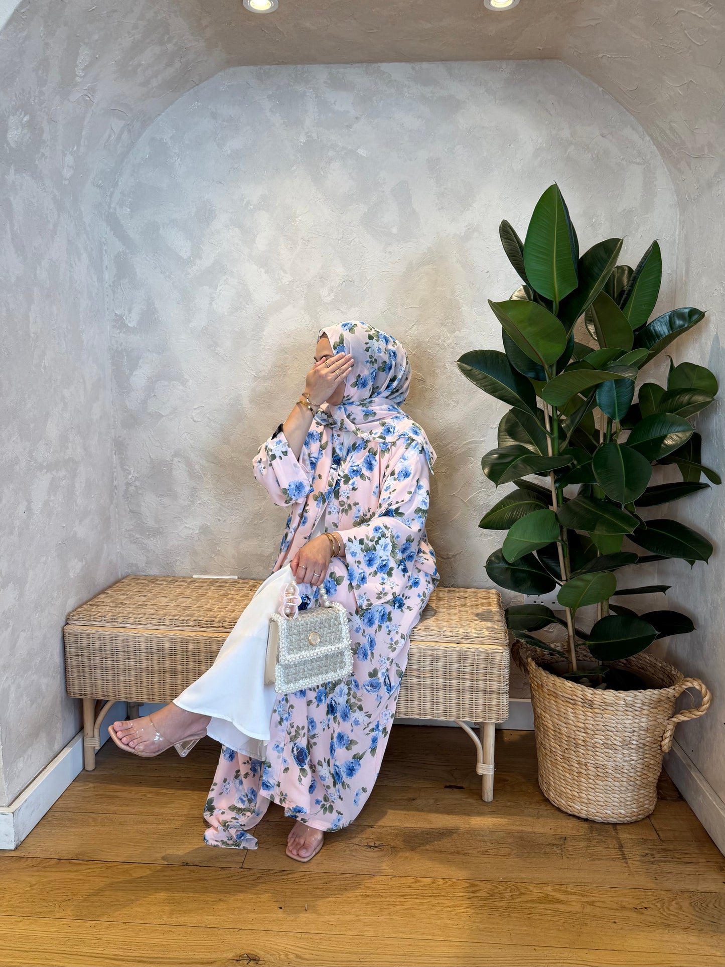 Lamia - Floral abaya (Pink)