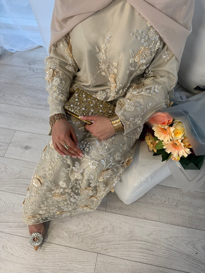 Zyra - Embellished Oversized Closed Abaya