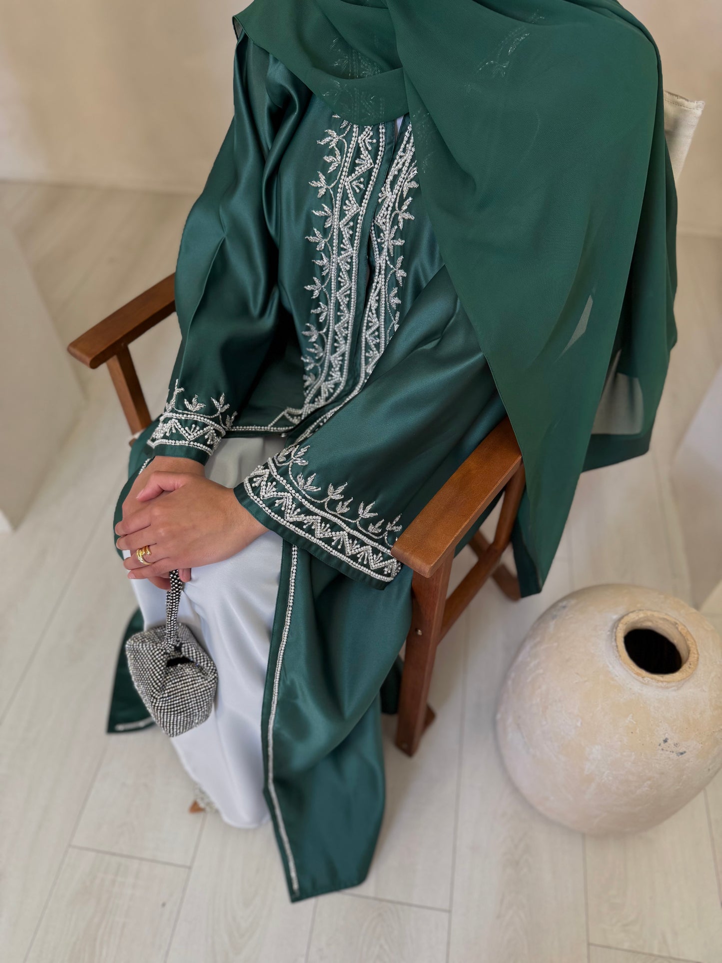 Niah - Embellished abaya (Emerald)