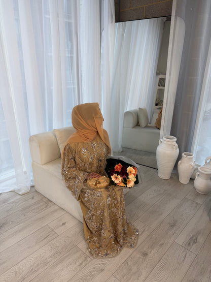 Lamisa - Embellished Oversized Closed Abaya