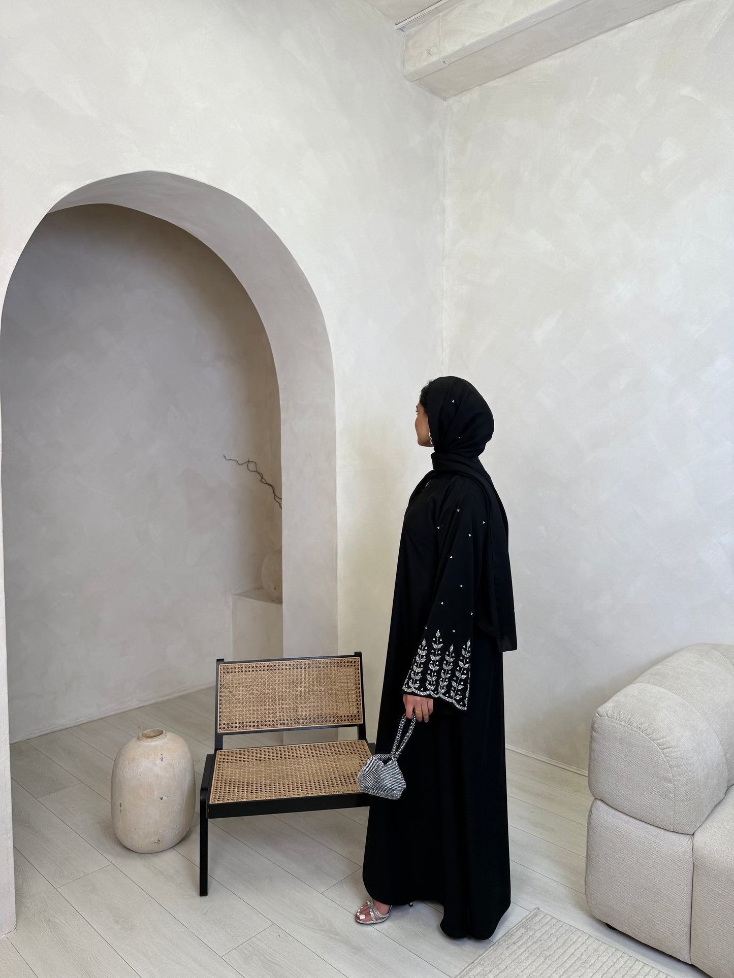 Alia - Embellished sleeve abaya (Black)