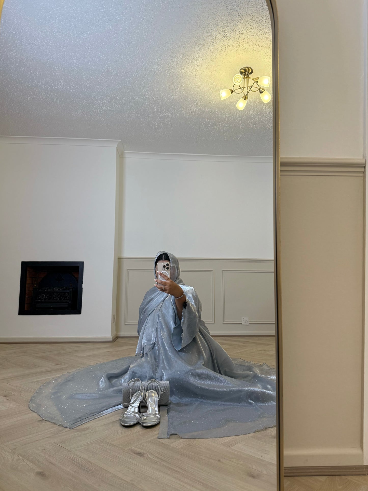 Bella - Flowy open abaya (Grey)
