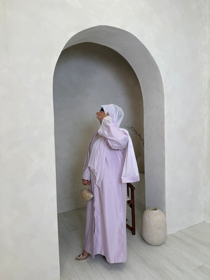 Niah - Embellished abaya (Lilac)