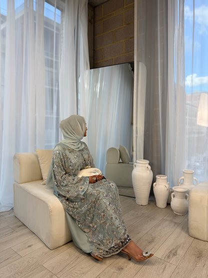 Lamisa - Embellished Oversized Closed Abaya