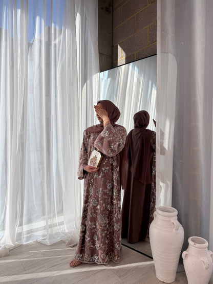 Lamisa - Embellished Oversized Closed Abaya