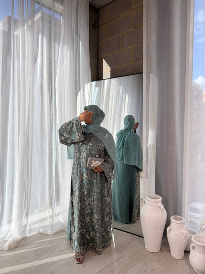 Lamisa - Embellished Oversized Closed Abaya