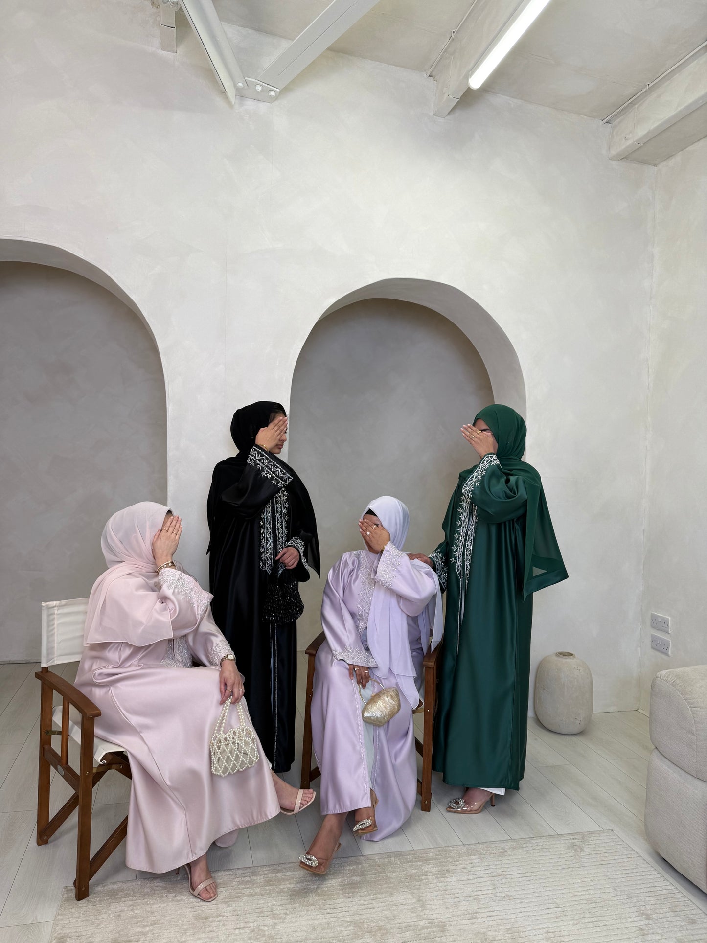Niah - Embellished abaya (Emerald)