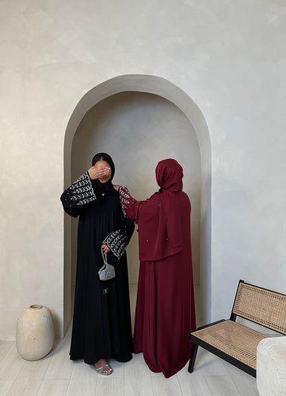 Alia - Embellished sleeve abaya (Maroon)