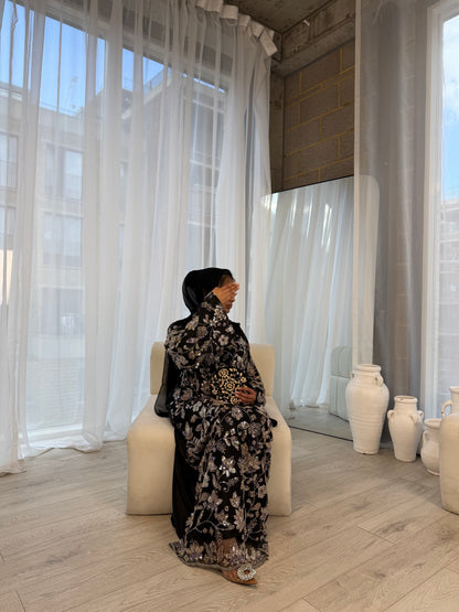 Lamisa - Embellished Oversized Closed Abaya
