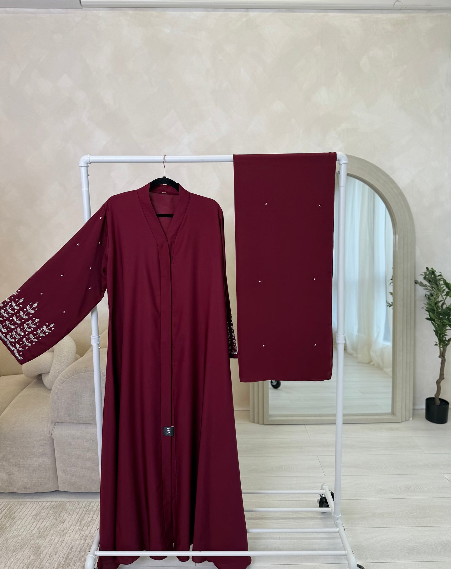 Alia - Embellished sleeve abaya (Maroon)